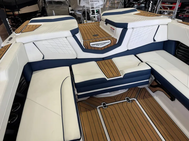 Slide: The Image of Nautique Super Air Nautique G23 2024 - 16