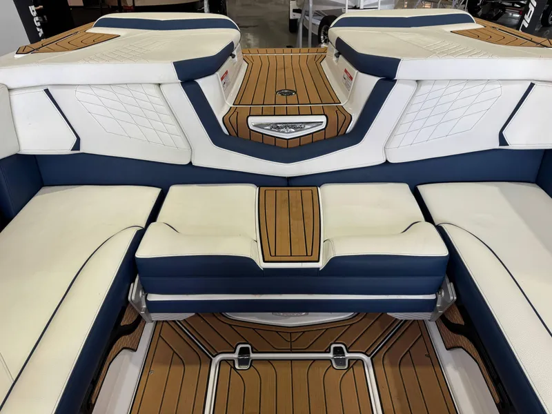 Slide: The Image of Nautique Super Air Nautique G23 2024 - 27