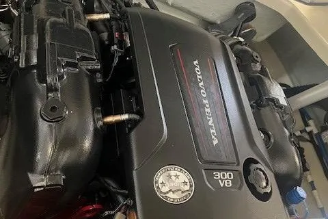 Slide: The Image of Volvo Penta 300 V8 engine in 2020 Chris-Craft Launch 27 boat. - 19