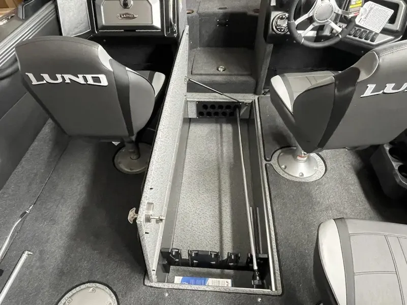 Slide: The Image of 2025 LUND 1975 TYEE WHITE WACONDA BOATS - 3