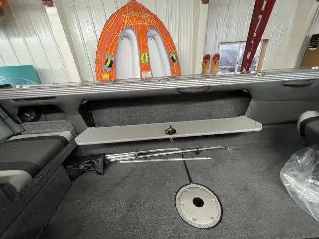 Slide: The Image of 2025 LUND 1975 TYEE WHITE WACONDA BOATS - 6