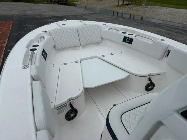 Slide: The Image of Sea Fox 248 Commander 2025 - 16