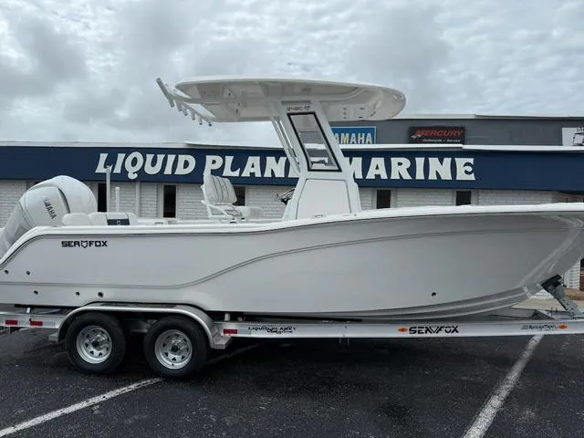 Slide: The Image of Sea Fox 248 Commander 2025 - 4