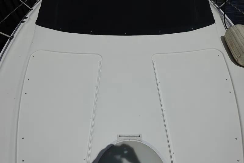 Slide: The Image of Carver 396 Aft Cabin Motor Yacht 2004 - 82