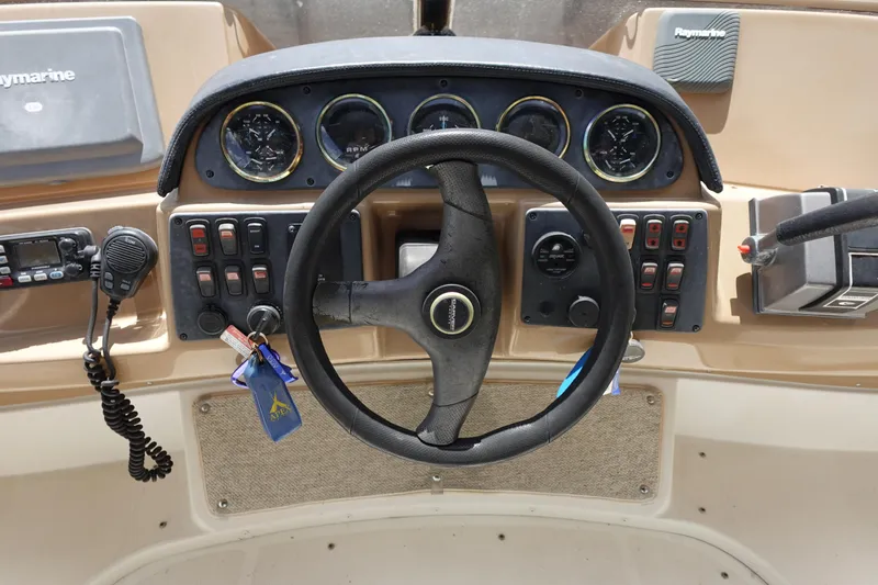 Slide: The Image of Carver 396 Aft Cabin Motor Yacht 2004 - 88