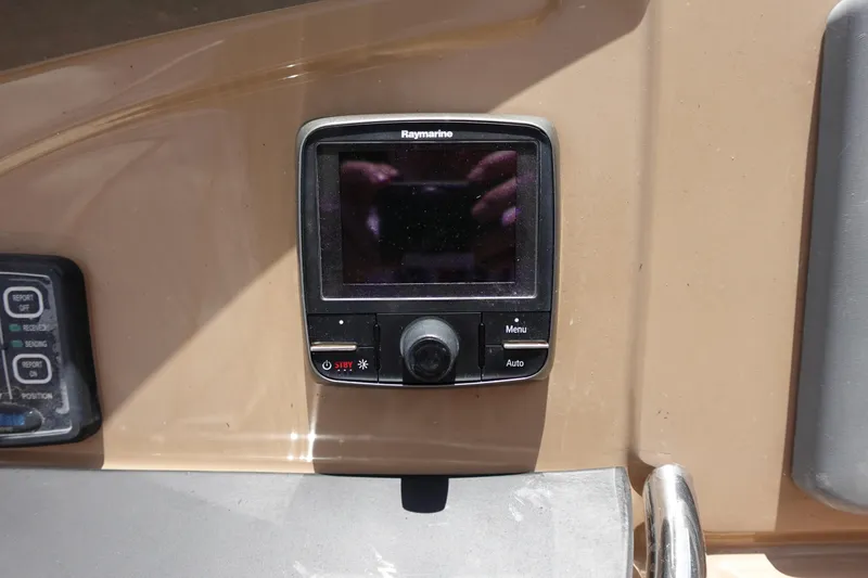 Slide: The Image of Carver 396 Aft Cabin Motor Yacht 2004 - 91