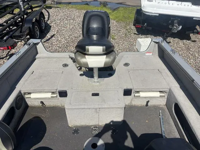 Slide: The Image of Lowe 175 Fish N Ski 2008 - 9