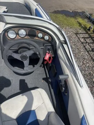 Slide: The Image of Skeeter SL190 2002 - 11