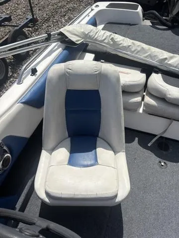 Slide: The Image of Skeeter SL190 2002 - 9