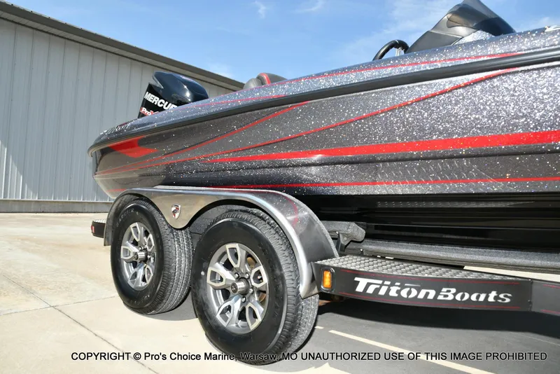 Slide: The Image of Triton 21 TrX Elite 2018 - 77