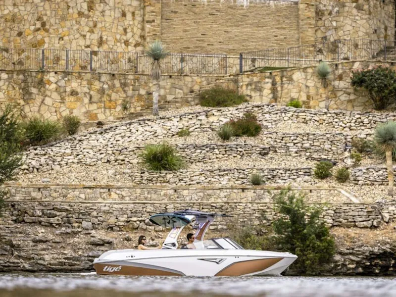 Slide: The Image of Tigé Z1 2025 - 0