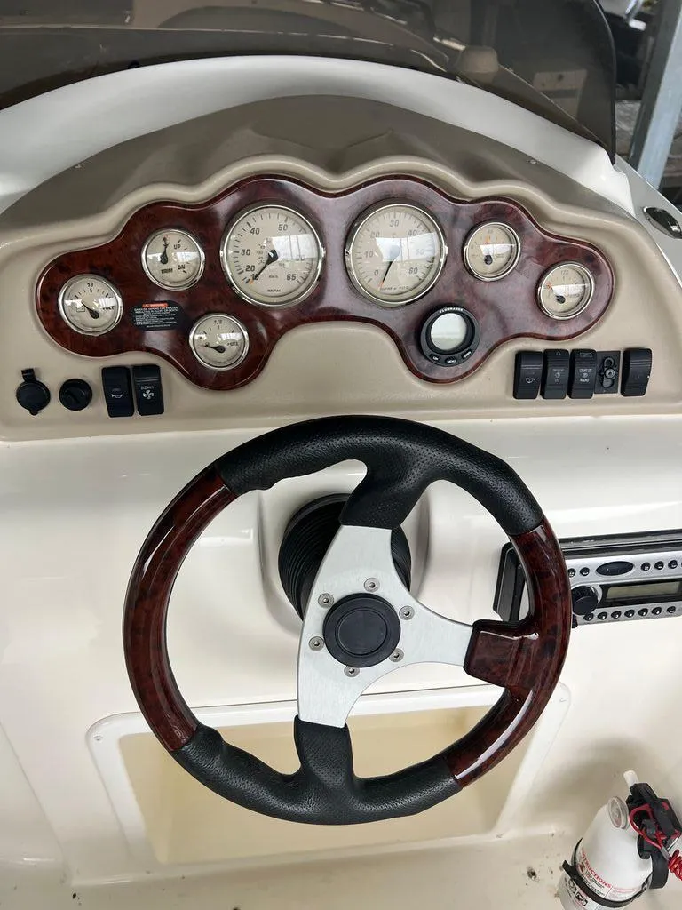 Slide: The Image of Glastron DS 215 DB 2006 - 2