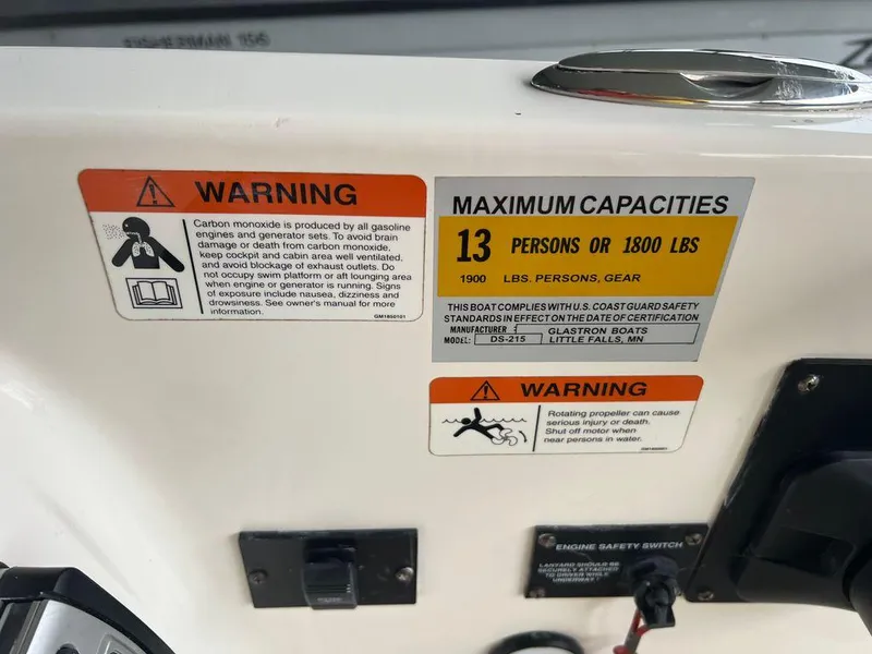 Slide: The Image of Glastron DS 215 DB 2006 - 22