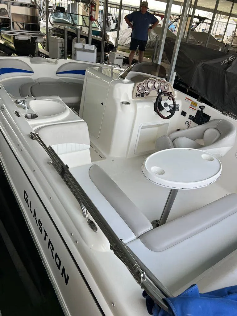 Slide: The Image of Glastron DS 215 DB 2006 - 8