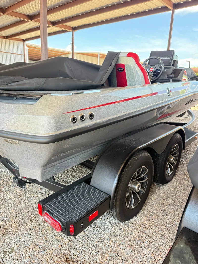 Slide: The Image of Ikon LX20 2024 - 3