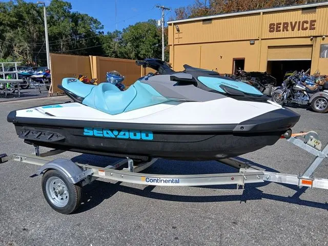 Slide: The Image of Sea-Doo GTI 2025 - 8