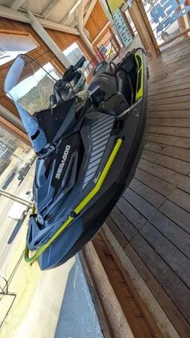 Slide: The Image of Sea-Doo Explorer Pro 2025 - 5