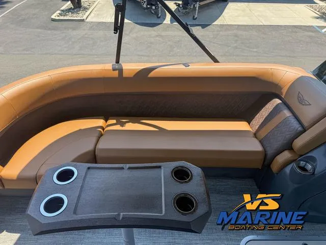 Slide: The Image of Bennington M Swingback 24 MSB 2025 - 11