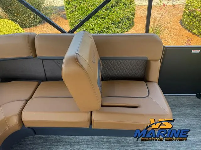 Slide: The Image of Bennington M Swingback 24 MSB 2025 - 13