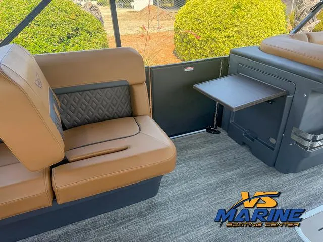 Slide: The Image of Bennington M Swingback 24 MSB 2025 - 15