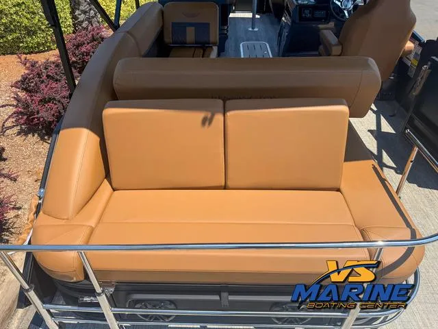 Slide: The Image of Bennington M Swingback 24 MSB 2025 - 18