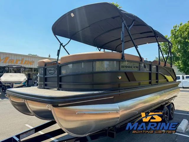 Slide: The Image of Bennington M Swingback 24 MSB 2025 - 4