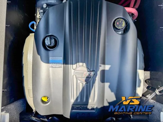 Slide: The Image of Malibu 21 LX 2022 - 20