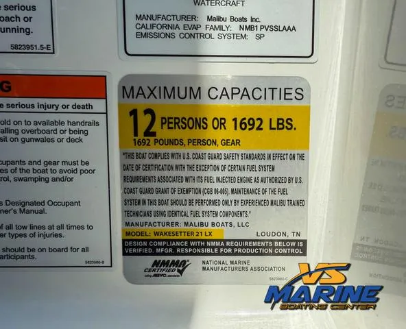 Slide: The Image of Malibu 21 LX 2022 - 23