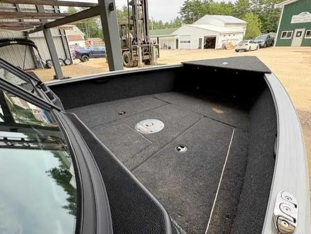 Slide: The Image of Lund 1675 Adventure Sport 2025 - 5