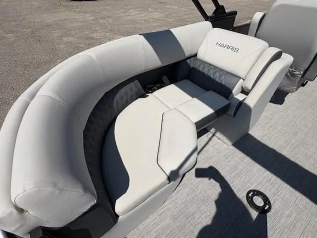 Slide: The Image of Harris Sunliner 230 CWDH 2023 - 3