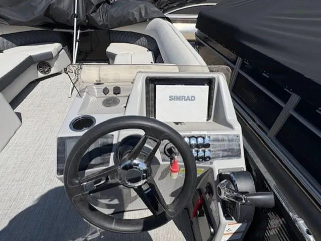 Slide: The Image of Harris Sunliner 230 CWDH 2023 - 5