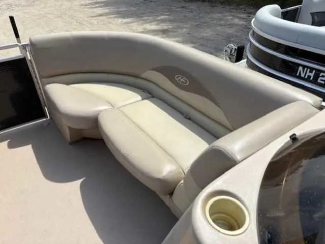 Slide: The Image of Harris 200 Cruiser 2015 - 2