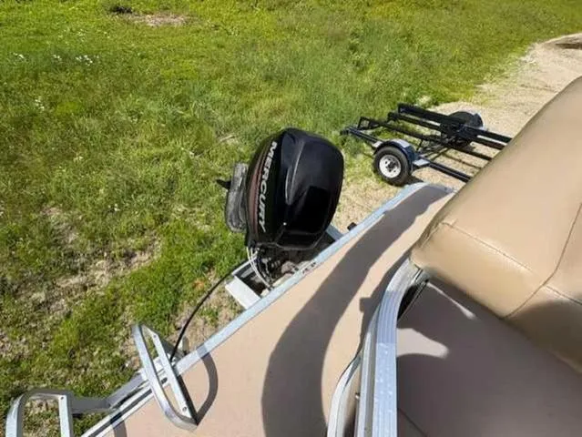 Slide: The Image of Harris 200 Cruiser 2015 - 7