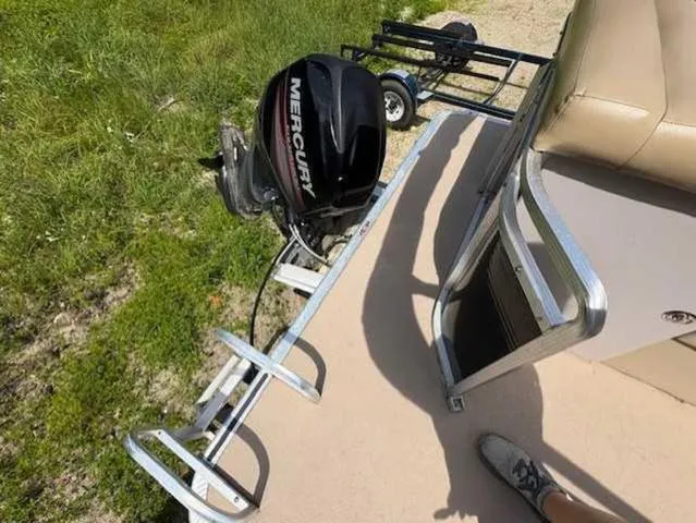 Slide: The Image of Harris 200 Cruiser 2015 - 8