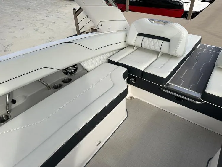 Slide: The Image of Regal LS6 Surf 2023 - 12