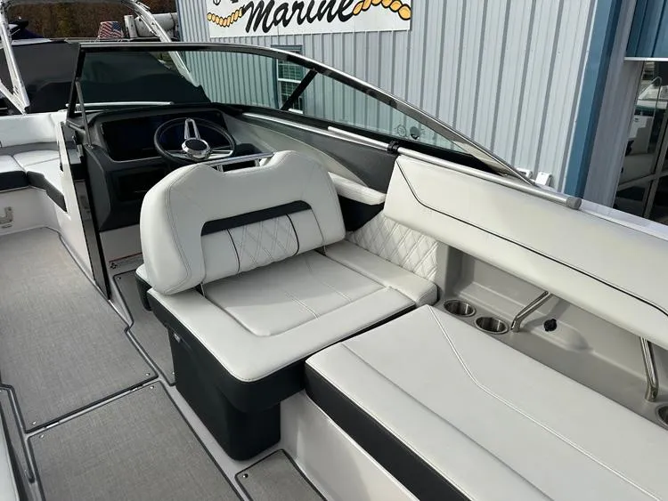 Slide: The Image of Regal LS6 Surf 2023 - 15