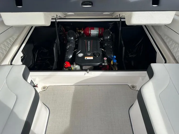 Slide: The Image of Regal LS6 Surf 2023 - 30