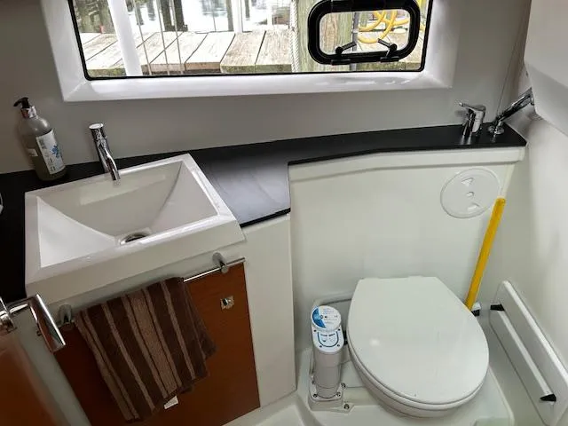 Slide: The Image of Jeanneau NC 9 2016 - 5