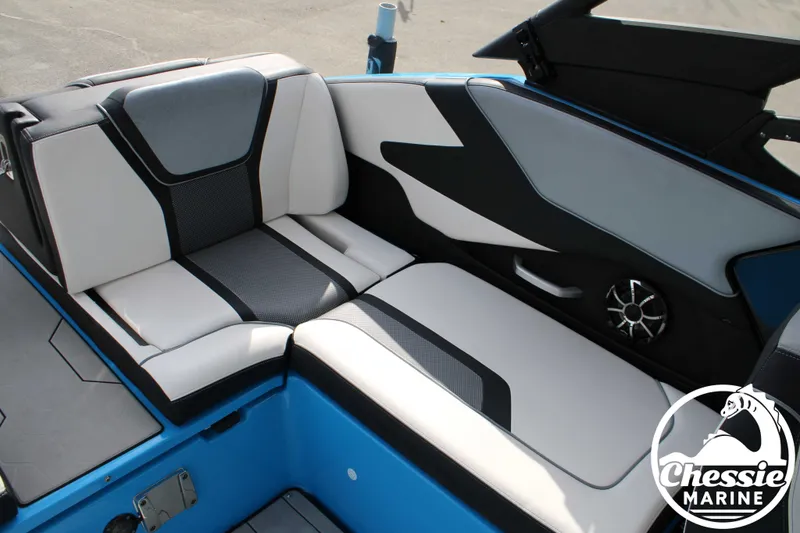 Slide: The Image of Yamaha 255XE 2021 - 18