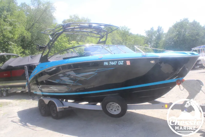 Slide: The Image of Yamaha 255XE 2021 - 2