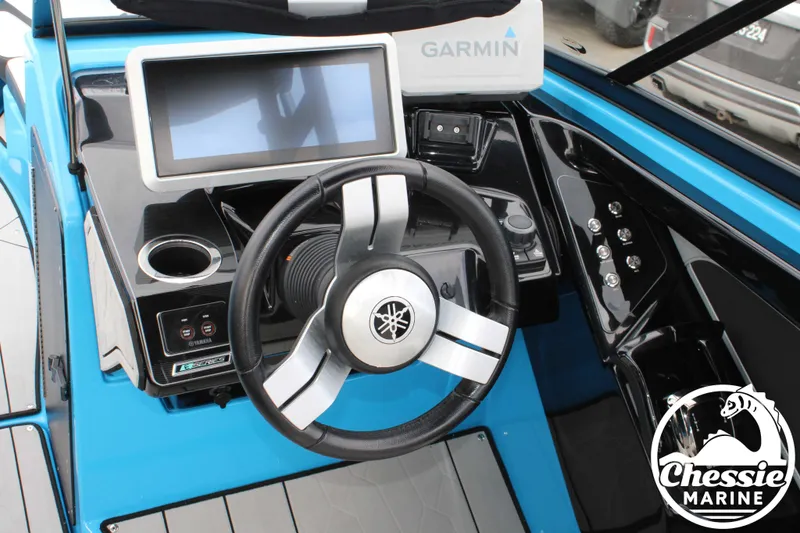 Slide: The Image of Yamaha 255XE 2021 - 25