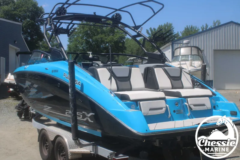 Slide: The Image of Yamaha 255XE 2021 - 5