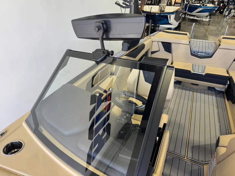 Slide: The Image of Nautique Super Air Nautique S23 2026 - 15