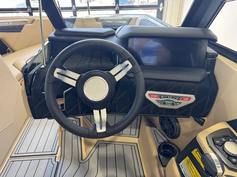 Slide: The Image of Nautique Super Air Nautique S23 2026 - 21