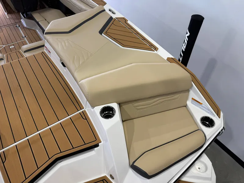 Slide: The Image of Nautique Super Air Nautique G23 2026 - 11