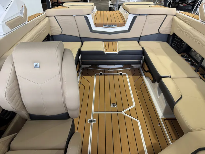 Slide: The Image of Nautique Super Air Nautique G23 2026 - 22