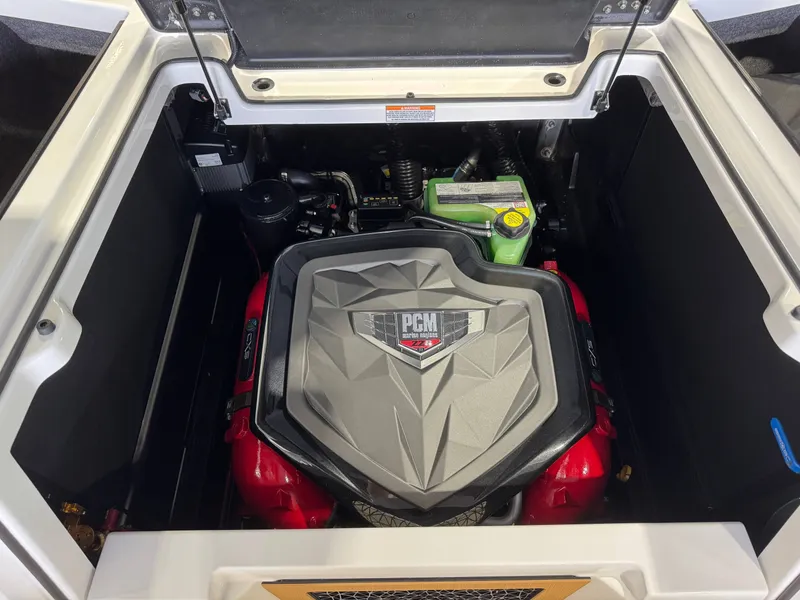 Slide: The Image of Nautique Super Air Nautique G23 2026 - 28