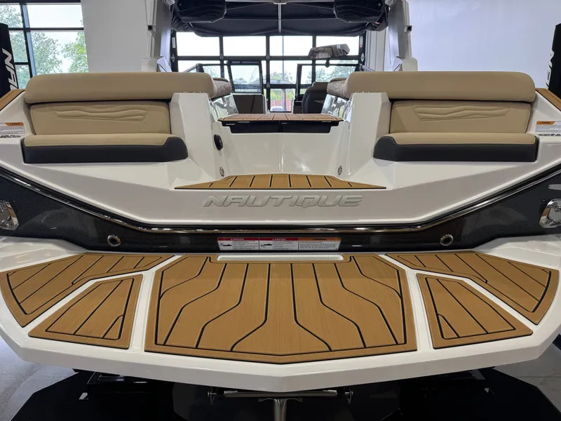 Slide: The Image of Nautique Super Air Nautique G23 2026 - 8