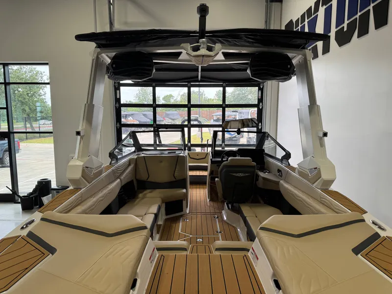 Slide: The Image of Nautique Super Air Nautique G23 2026 - 9