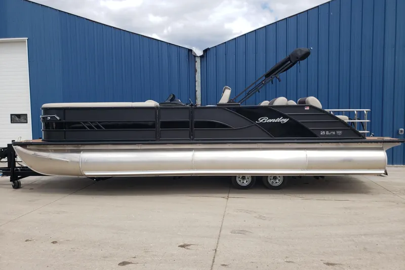 Slide: The Image of Floor plan of 2026 Bentley Pontoons Elite 253 QSB, showcasing seating and helm layout. - 22